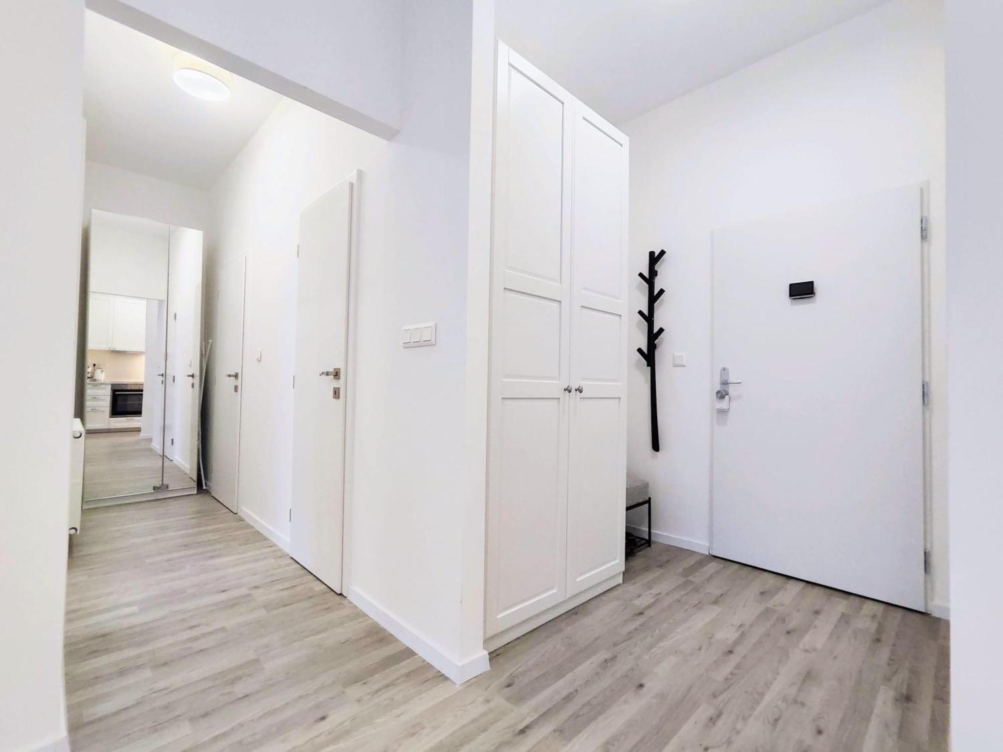 Apartamento Wings - Brand New - Presidential Garden - Free Parking Bratislava Exterior foto