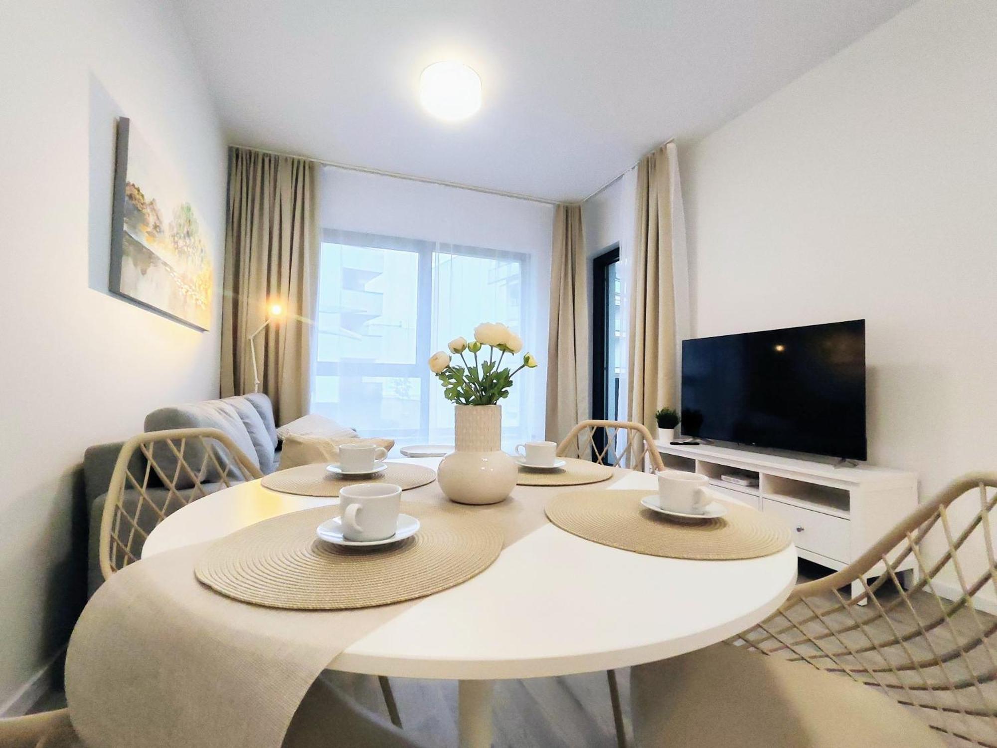 Apartamento Wings - Brand New - Presidential Garden - Free Parking Bratislava Exterior foto